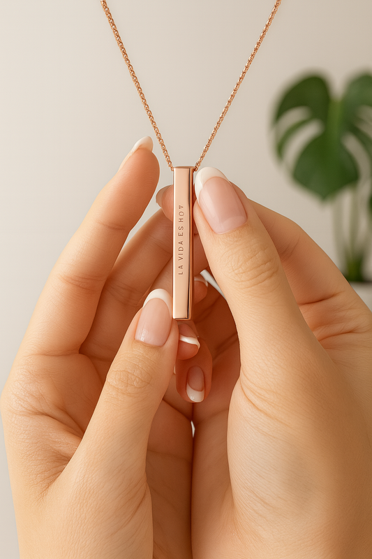 Collar Oro Rosado Con Barra Rectangular
